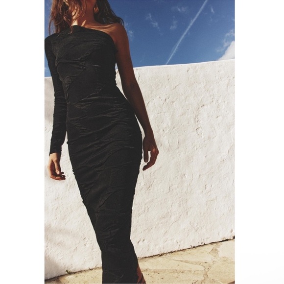 ZARA ASYMMETRIC KNIT DRESS NWT XS SIZE - Picture 1 of 8